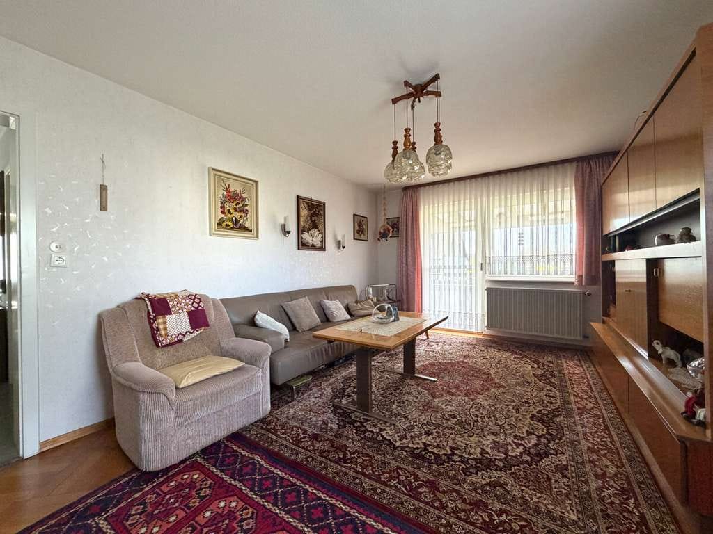 Immobilie in Gerstetten - Großzügiges Wohnhaus mit zwei separaten 3- Zimmer-Wohnungen, Süd-West-Garten und Garage - Bild 3