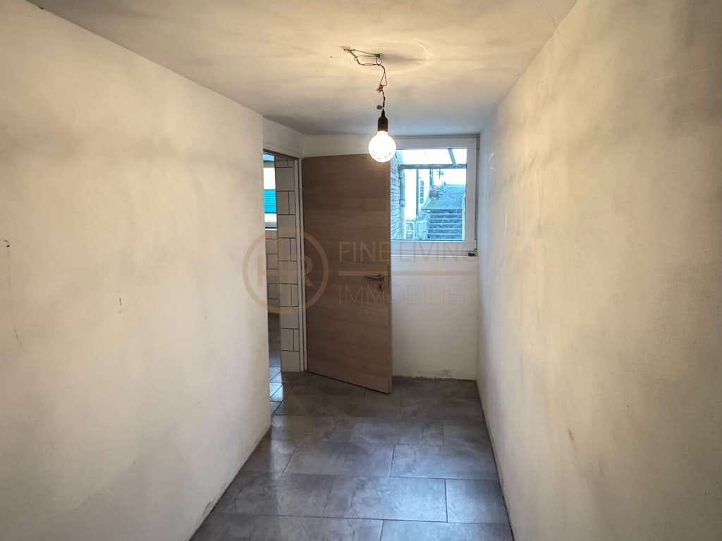 Immobilie in Brackenheim - Großzügiges Einfamilienhaus mit Anbau, Garten und viel Platz für die Familie - Bild 2