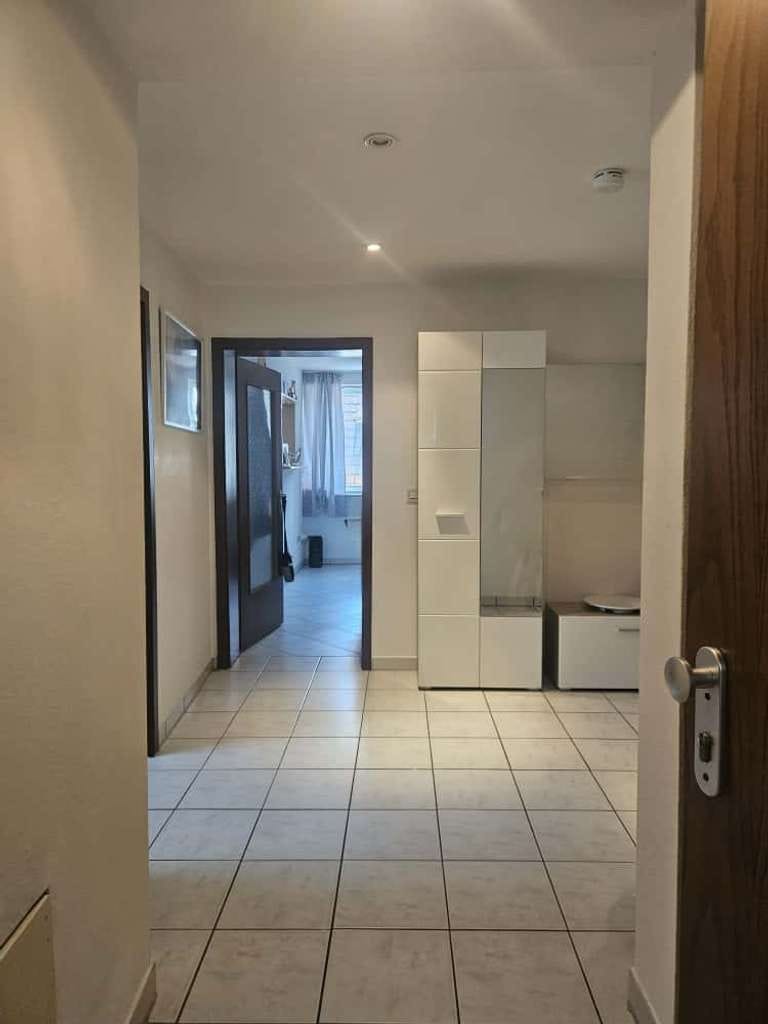 Immobilie in Neuenbürg - Renovierte zentrale 4-Zimmer-Wohnung in Neuenbürg - Bild 3