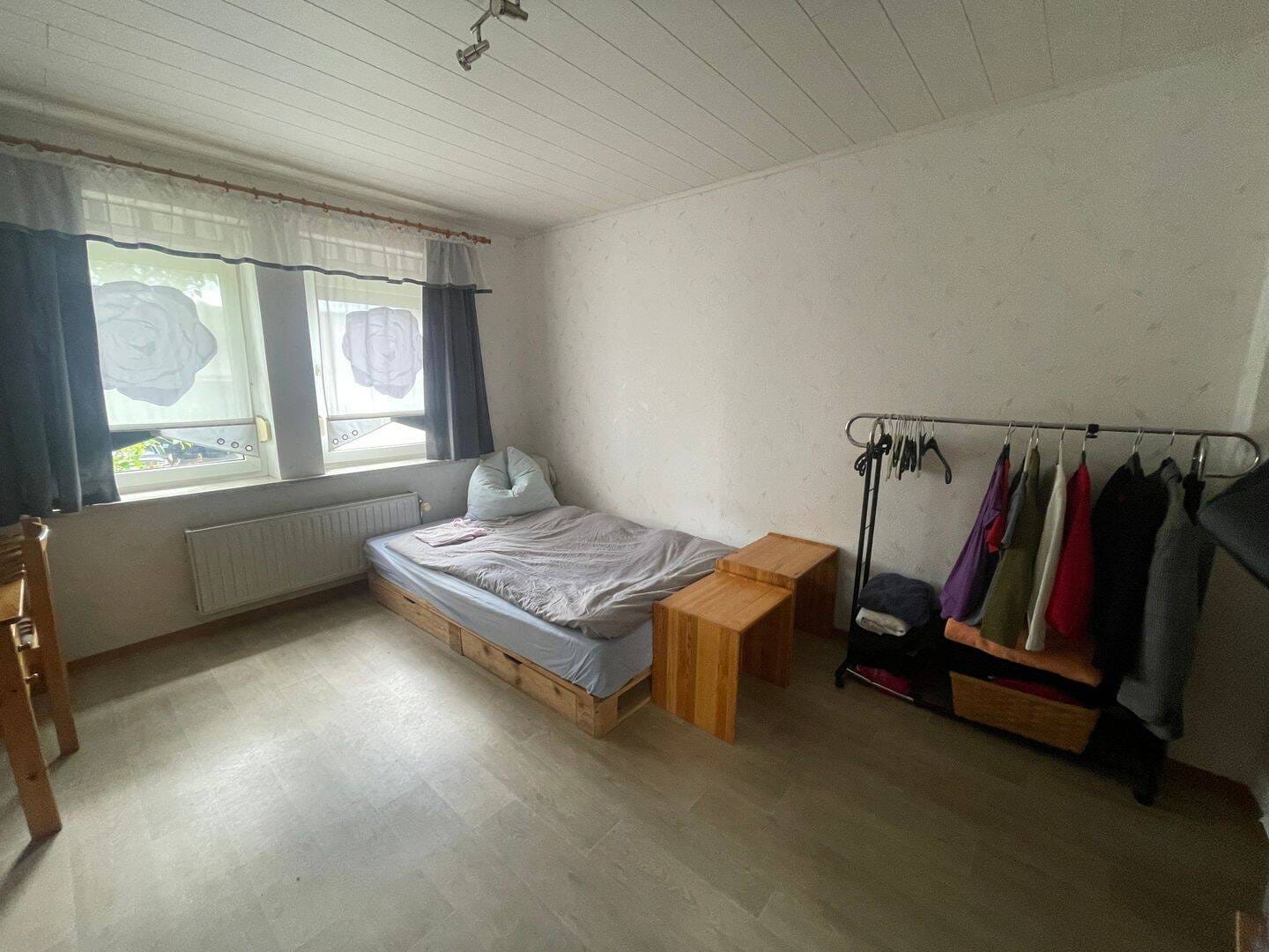 Immobilie in Wunsiedel - Großes Wohnhaus mit 2 separaten Hauseingängen - Bild 3
