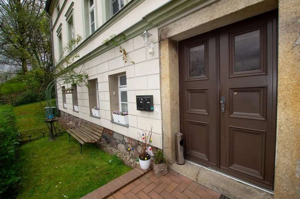 Immobilie in Bad Muskau - Mužakow - Traumhaftes Mehrfamilienhaus mit wunderschöner Parkanlage - Bild 2
