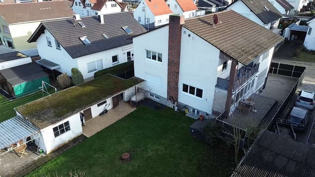 Immobilie in Hasselroth - charmantes Zweifamilienhaus - Entspanntes Wohnen im Herzen von Hasselroth - Bild 1