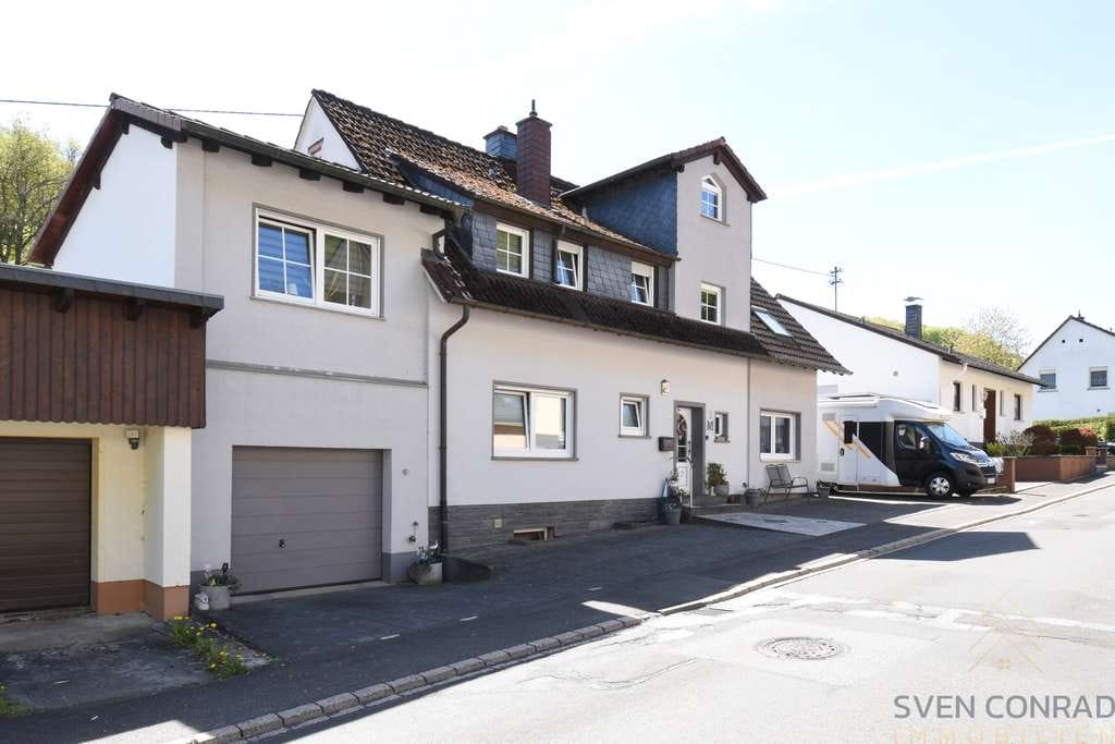 Immobilie in Hintertiefenbach - Modernes Wohnhaus in TOP-Zustand! Zweifamilienhaus in Hintertiefenbach - Bild 2