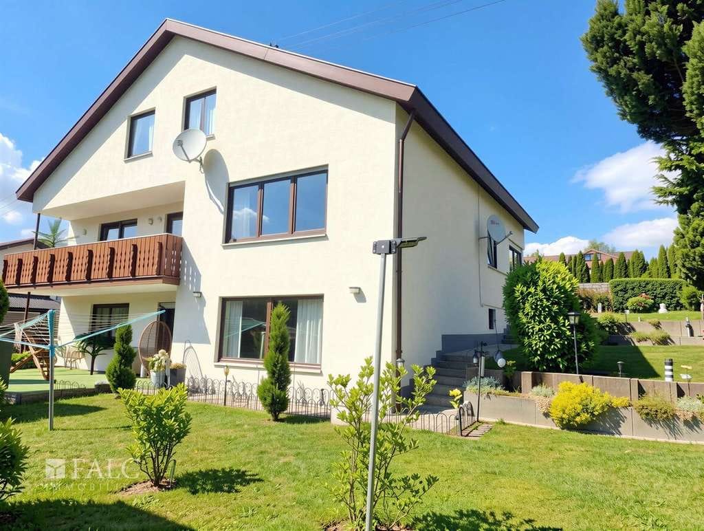 Immobilie in Ertingen - Charmantes Mehrgenerationenhaus in ruhiger Sackgassenlage mit großem Garten - Bild 2
