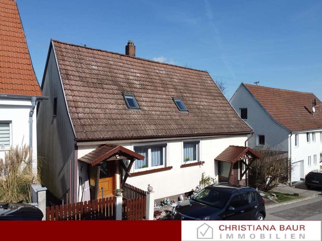 Immobilie in Rosenfeld - ZWEI WOHNUNGEN ZUR EIGENNUTZUNG ODER VERMIETUNG: 2-Fam.-Haus Rosenfeld - Bild 0