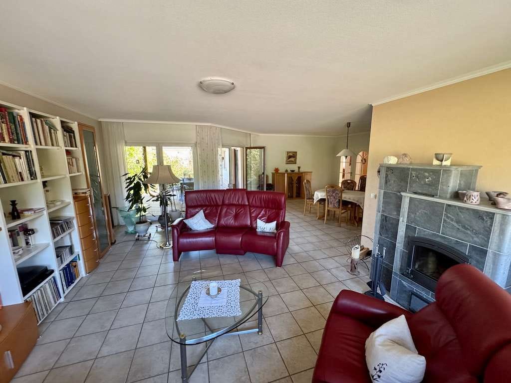 Immobilie in Schwarzheide - Hochwertiges Einfamilienhaus in wunderschöner Lage - Bild 3