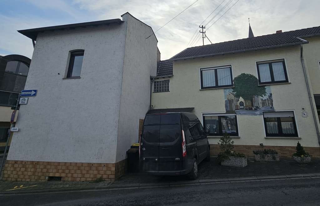 Immobilie in Andernach - Miesenheim: großzügiges Haus mit Stellplatz - Bild 0