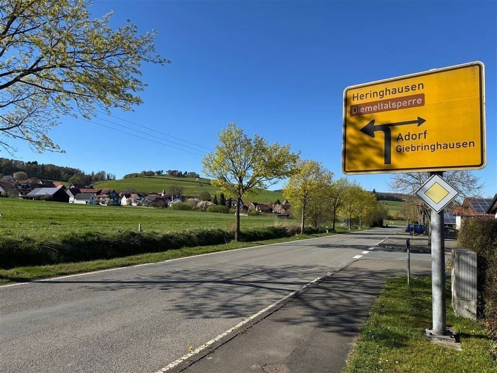 Immobilie in Diemelsee - Diemelsee-Stormbruch! Wohnen u. Arbeiten auf einem Grundstück! Plus Appartement! - Bild 4