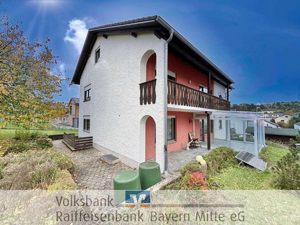 Immobilie in Dollnstein - Charmantes Einfamilienhaus mit Wintergarten und großem Grundstück - Bild 0