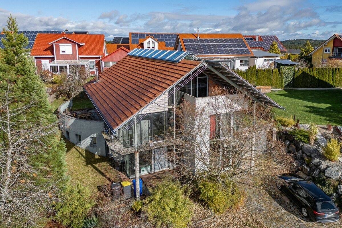 Immobilie in Böttingen - Junges Wohnen mit Panorama und Komfort - Bild 1