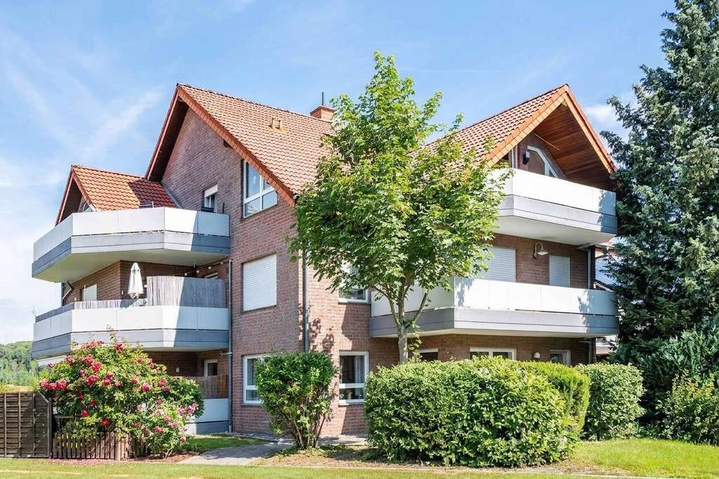 Immobilie in Oerlinghausen - KEINE KÄUFERPROVISION Solide Kapitalanlage mit Balkon und Garage im schönen Oerlinghausen Währentrup - Bild 0