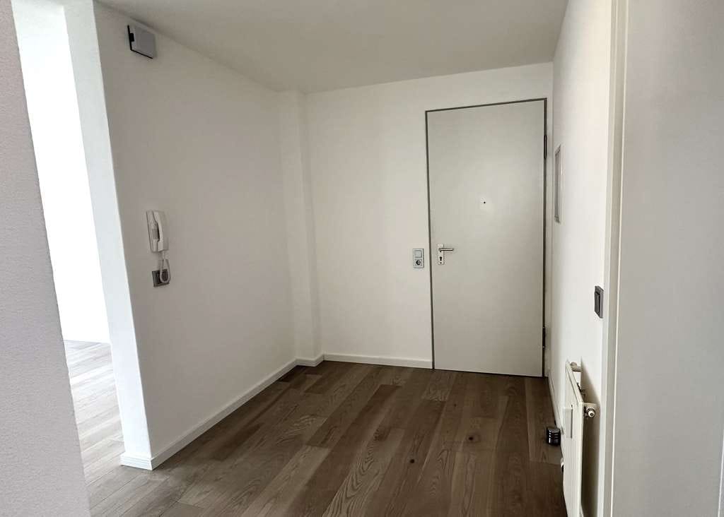 Immobilie in Löchgau - Bestnote !!! Energieeffizient, neuwertig und sofort beziehbar: Perfekter Grundriss in zentraler Lage - Bild 3