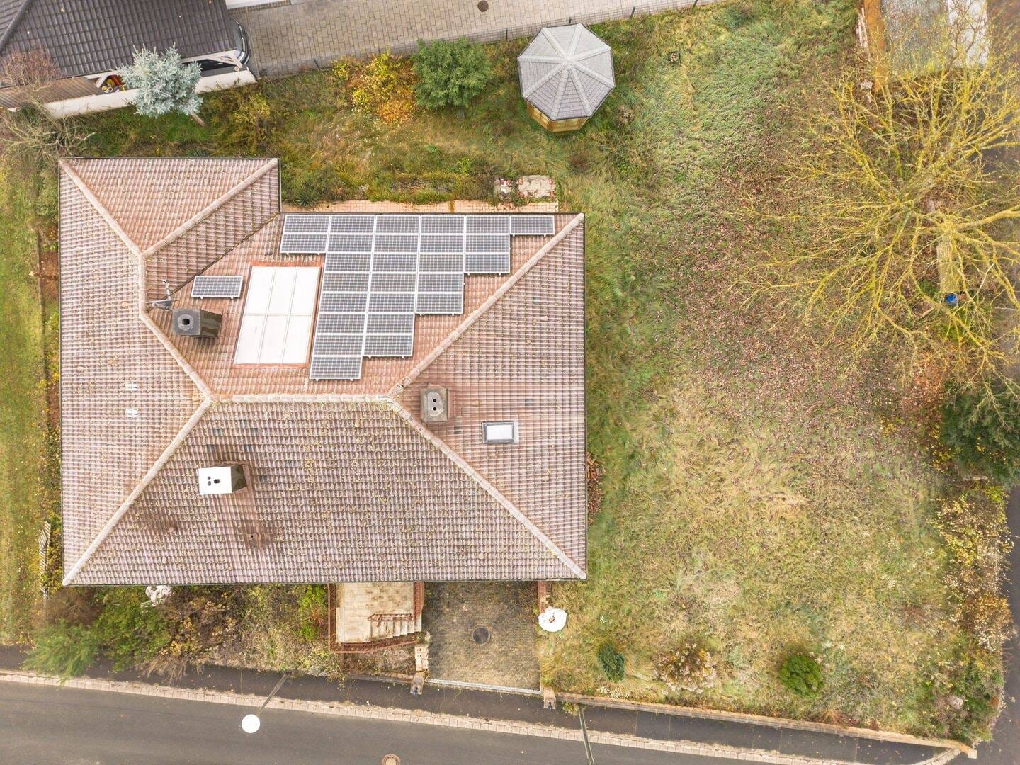 Immobilie in Langensendelbach - Haus / Grundstück mit vielfältigem Potential - Bild 2