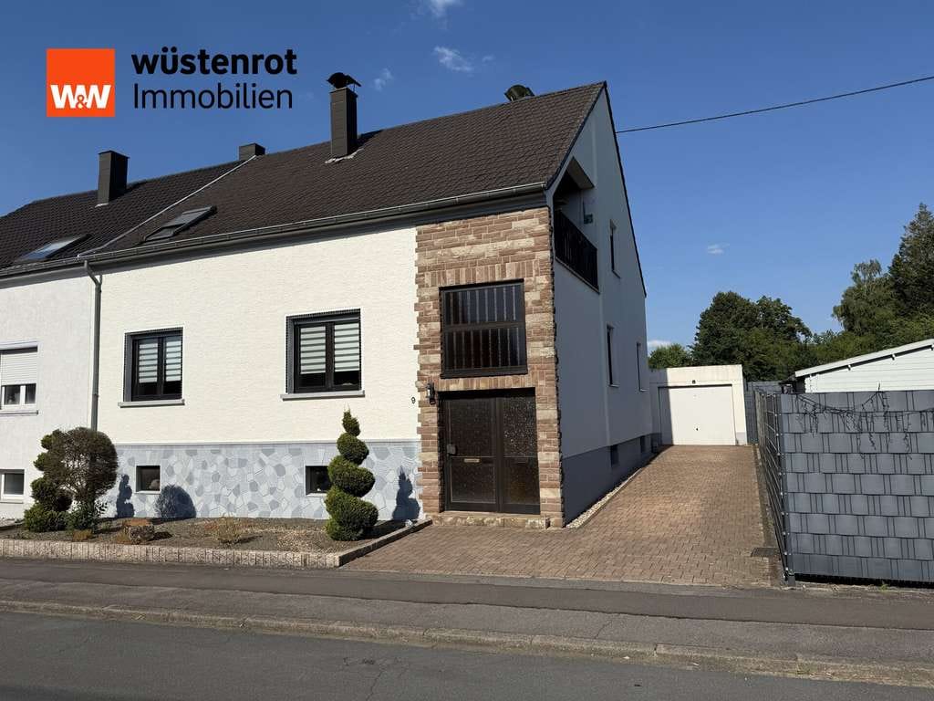 Immobilie in Ensdorf/Saar - Gepflegtes Einfamilienhaus mit Terrasse, Balkon & Ausbaupotenzial in ruhiger Lage von Ensdorf - Bild 0