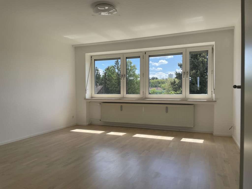 Immobilie in Buchloe - RENOVIERTE 3-ZIMMER-WOHNUNG IN BAHNHOFSNÄHE - Bild 2
