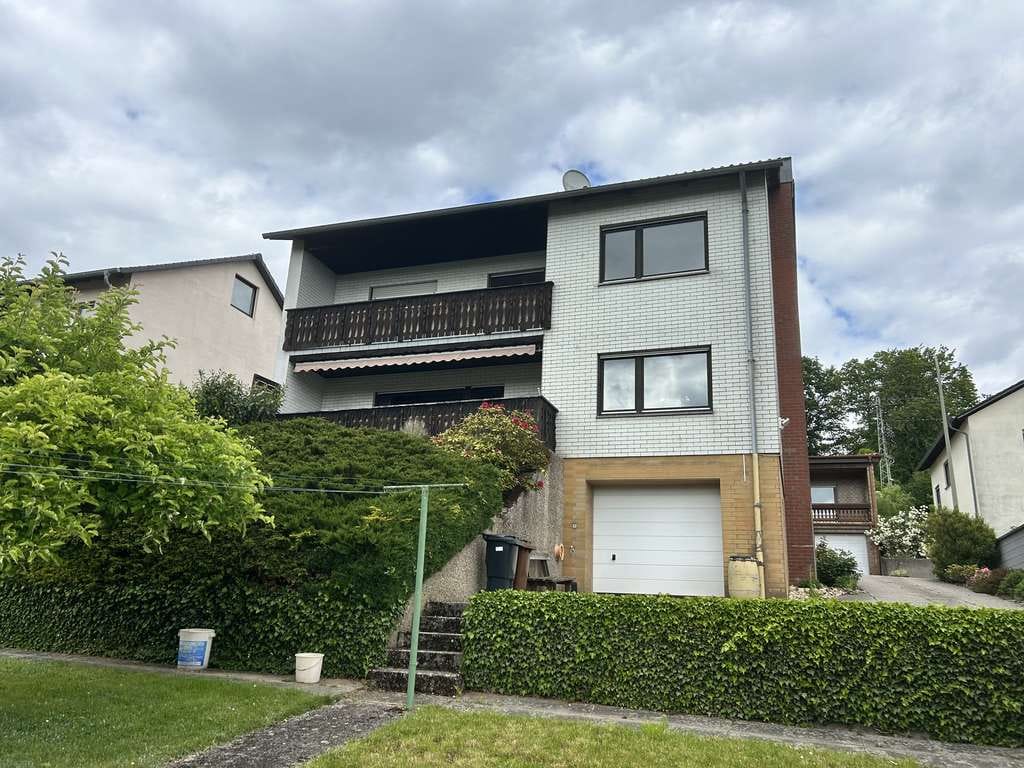 Immobilie in Contwig - Viel Platz in Stambach: Großzügiges und gut erhaltenes Haus für die ganze Familie - Bild 2