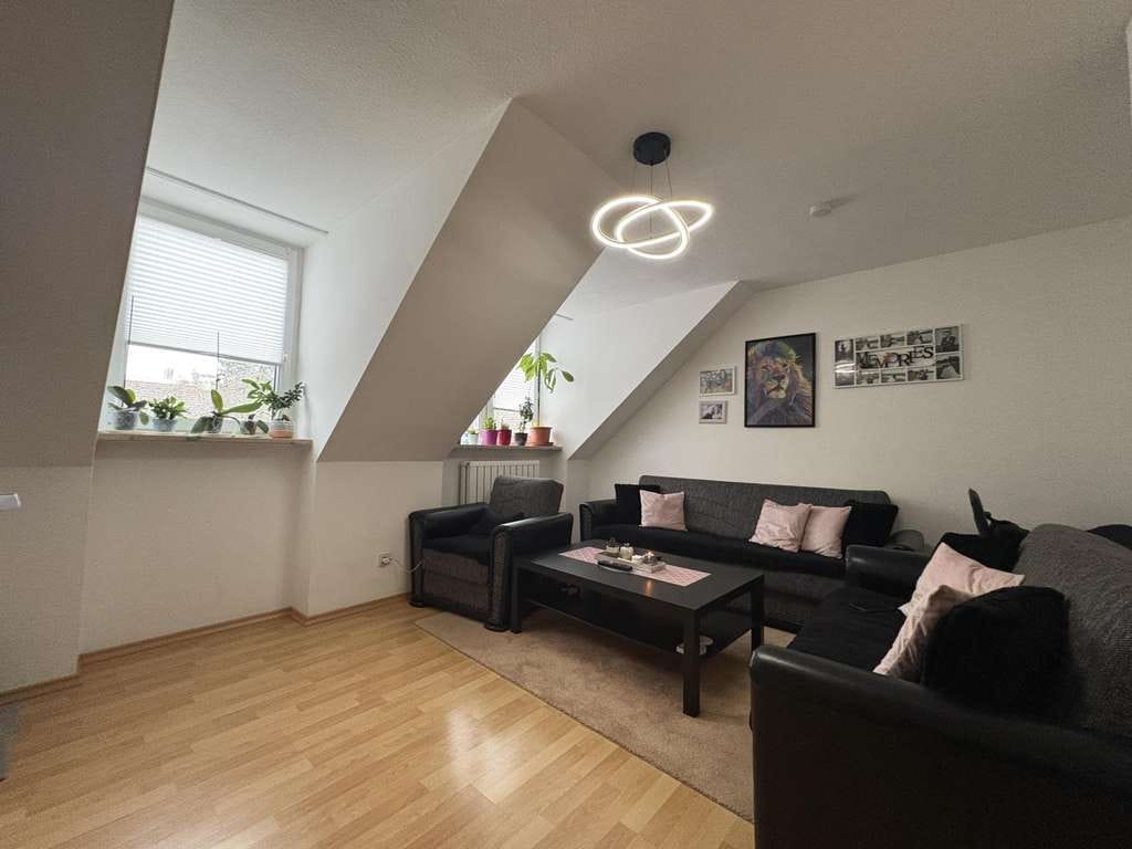 Immobilie in Erding - Vermietete 3-Zimmer-DG-Wohnung auf Erbpacht  - Bild 2