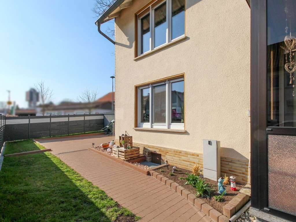 Immobilie in Schenklengsfeld - Ein- bis Zweifamilienhaus mit Dachterrasse, PV-Anlage und neuer Heizung in Schenklengsfeld - Konrode - Bild 3