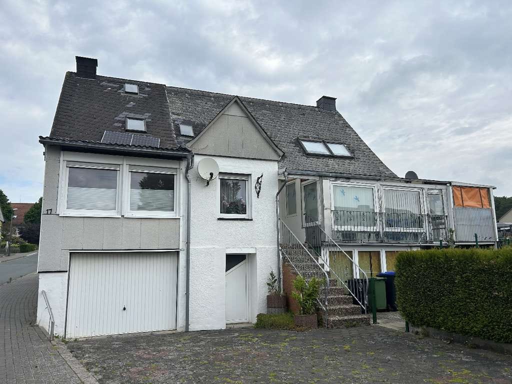 Immobilie in Brilon - Bezahlbares Wohnen für die Familie! Renovieren und einziehen! - Bild 1