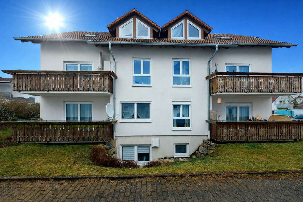 Immobilie in Dornhan - 3-Zimmer-Wohnung mit Balkon – bevorstehende Sanierung sorgt für zukunftssicheren Wohnwert - Bild 0