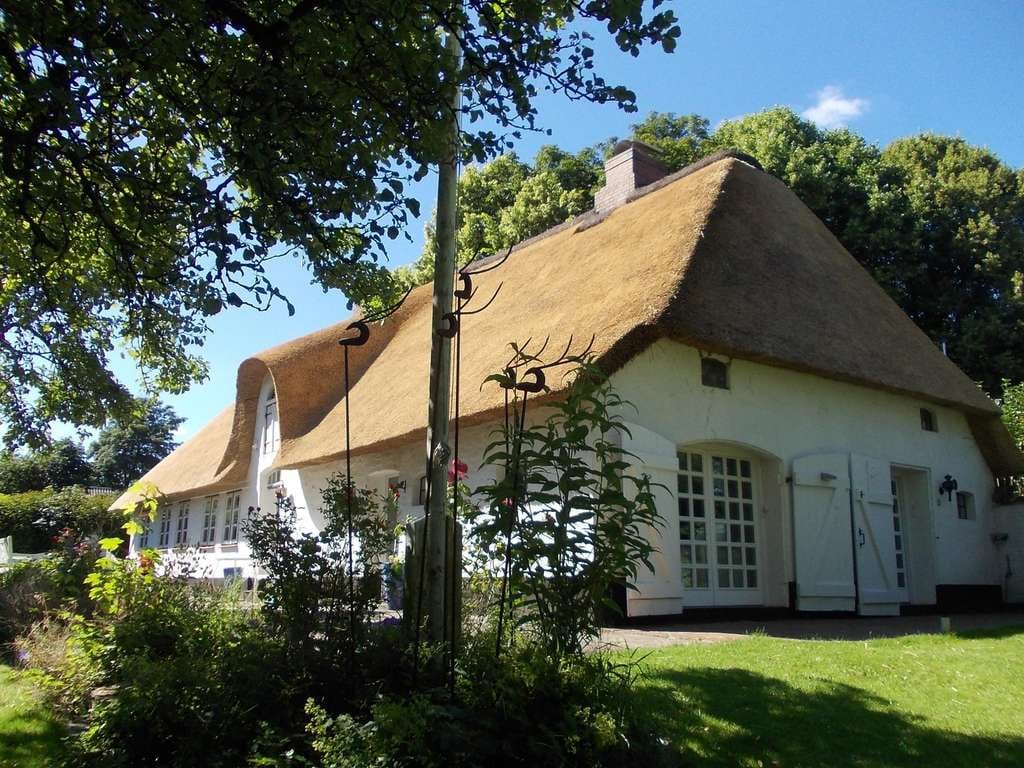 Immobilie in Stadum - Traum unter Reet, Friesenhaus, EFH oder Ferienhaus, 25917 Stadum - Bild 0