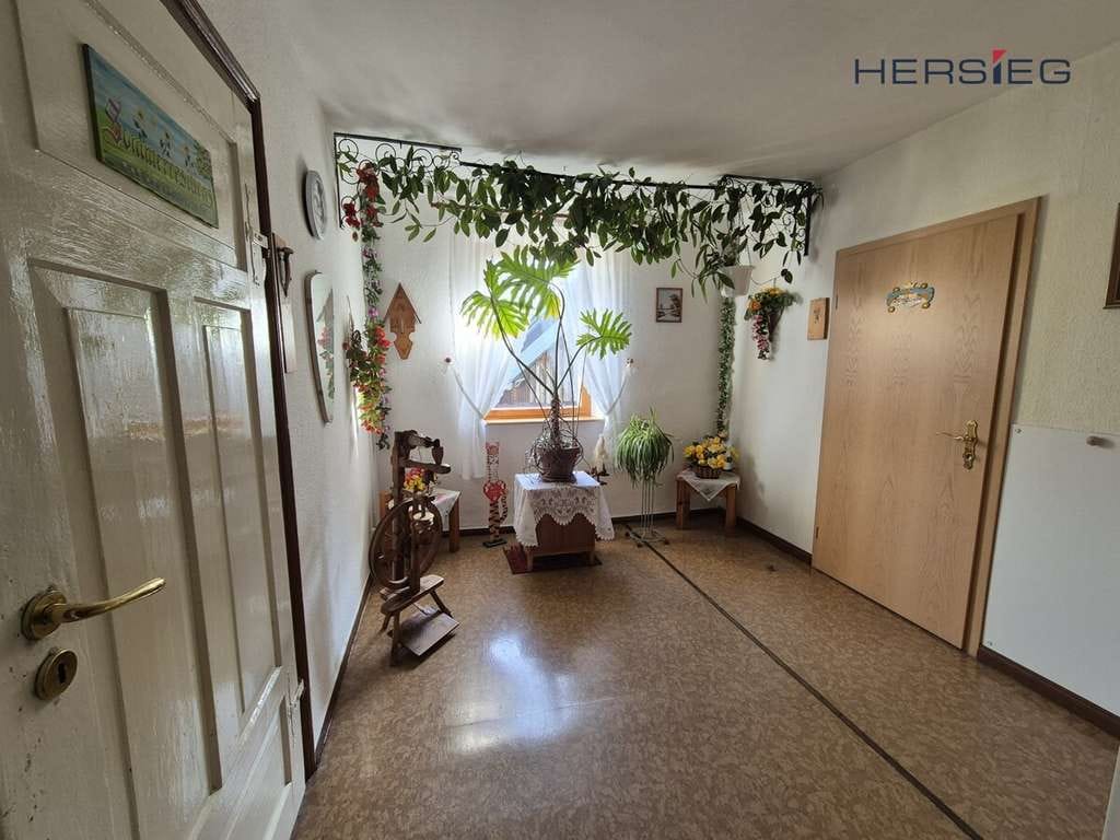 Immobilie in Breitenbrunn/Erzgebirge - Charmantes Bauernhaus mit Scheune und großem Grundstück - Bild 4