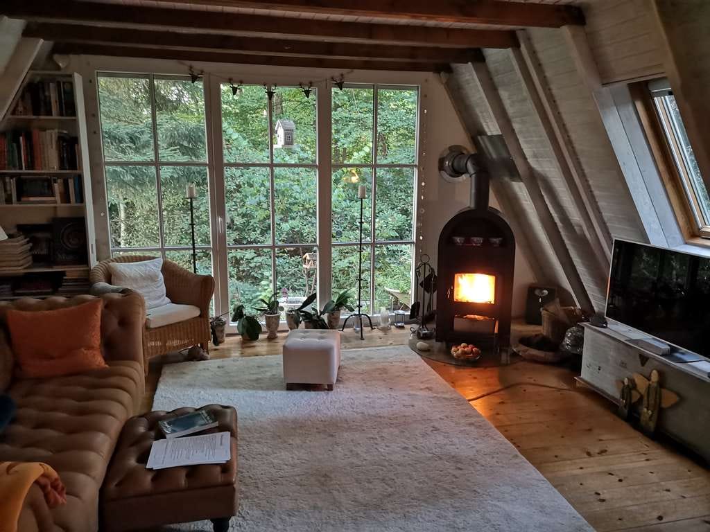 Immobilie in Rheinböllen - Holzhaus mit uneinsehbarem Garten, Sauna und großem Teich in Rheinböllen-Waldsiedlung - Bild 4