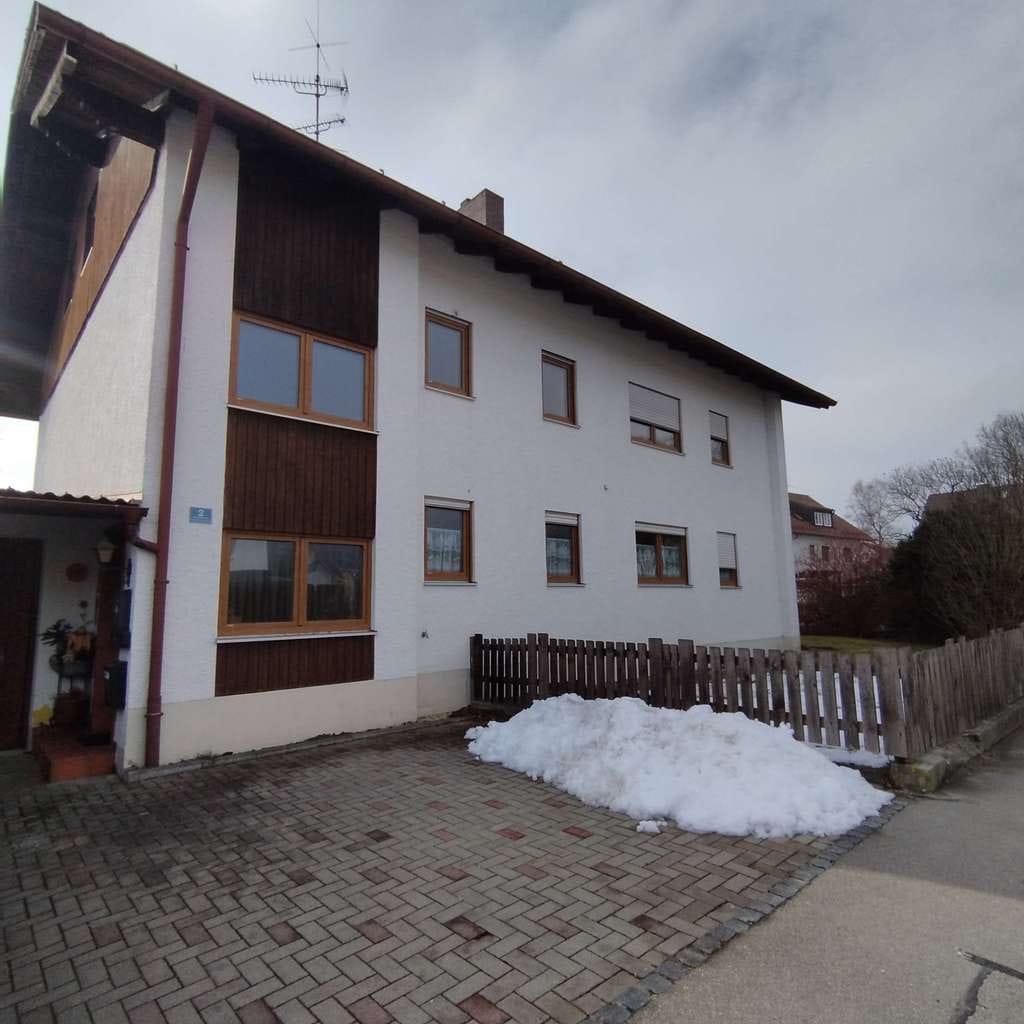 Immobilie in Türkheim - Großes Zweifamilienhaus mit Doppelgarage, Garten und großem DG - Bild 1