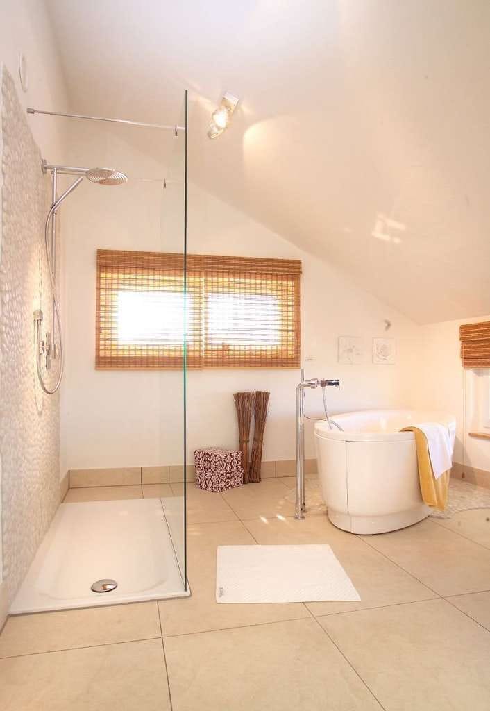 Immobilie in Burghaslach - Inkl. PV-Anlage und Einbauküche - Elegante Stadtvilla in Burghaslach - Individuell geplant mit allka - Bild 3