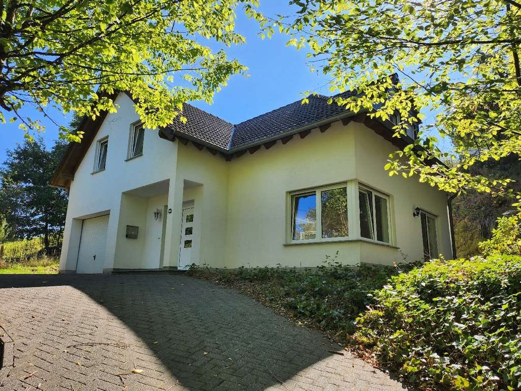 Immobilie in Daun - Werden Sie Eigentümer und Gastgeber in Weiersbach - EFH u. Baugrundstück - Bild 0