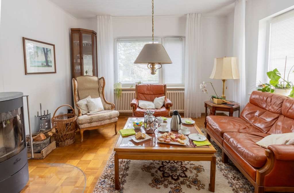 Immobilie in Klein Offenseth-Sparrieshoop - Ihr neues Zuhause mit Charakter, Raum und Lebensqualität auf 140 m ² Wohnfläche - Bild 2