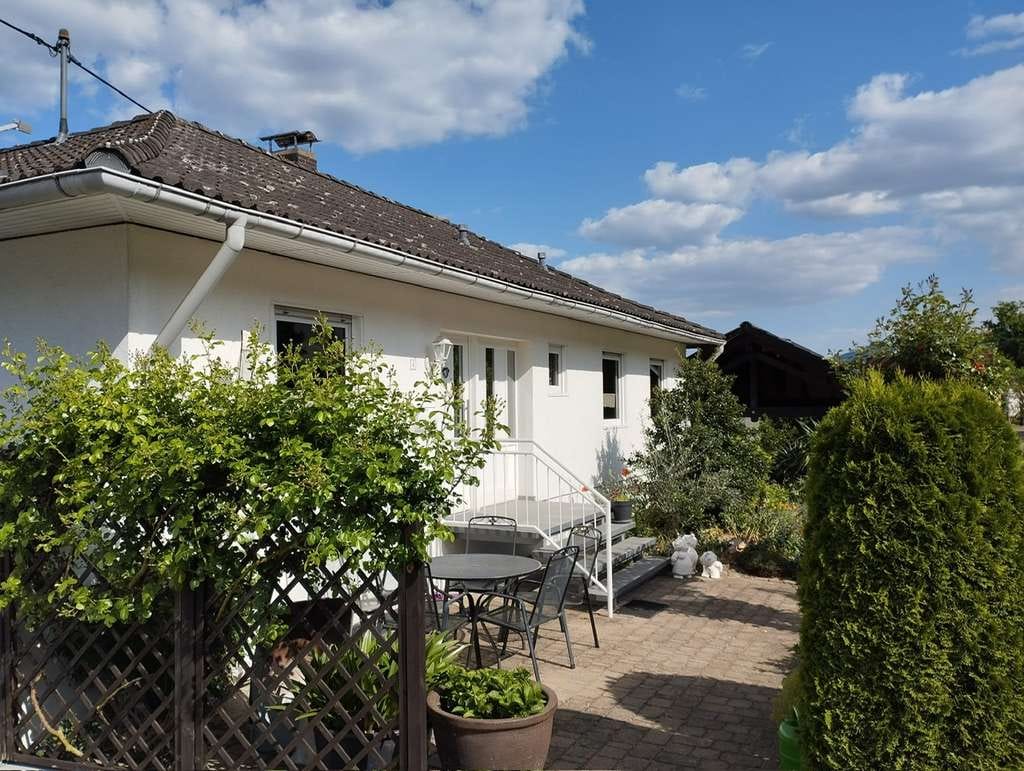 Immobilie in Bacharach - ** Traumhaft wohnen mit unverbaubarem Rheinblick – Einfamilienhaus mit Charme in Bacharach-Neurath** - Bild 2