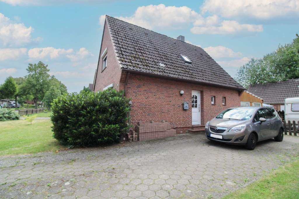Immobilie in Horst - Kapitalanlage mit Entwicklungspotenzial auf großzügigem Grundstück in Horst - Bild 1