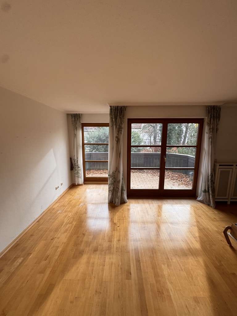 Immobilie in Pullach im Isartal - Helle 1-Zimmer Wohnung mit Balkon im 1. OG in Pullach direkt am Marktplatz  - Bild 2