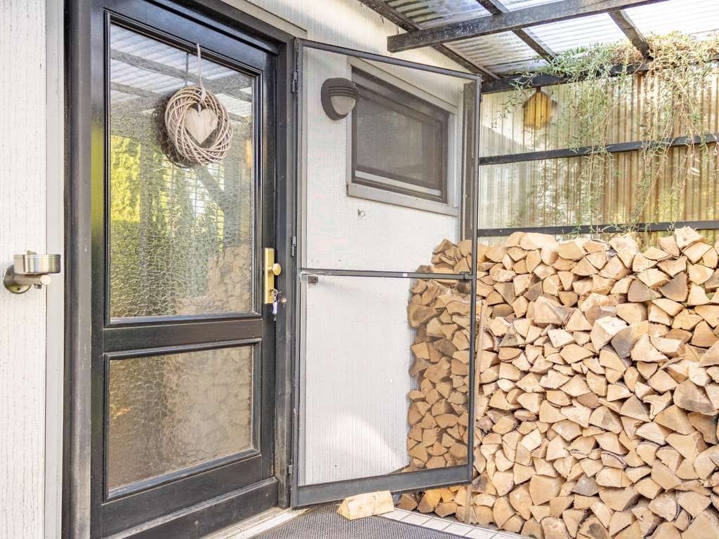 Immobilie in Negernbötel - Charmantes Einfamilienhaus mit Wintergarten auf schönem Grundstück - Bild 1