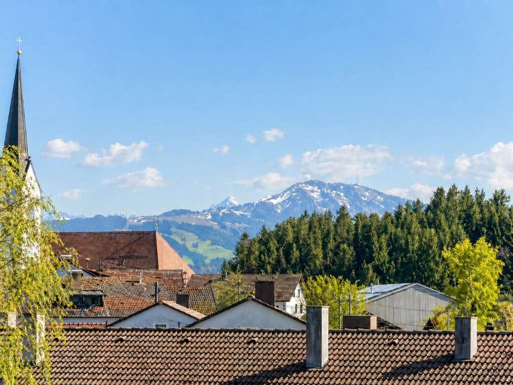 Immobilie in Buchenberg - “Bergblick genießen” modernisierte 3-Zi. Wohnung, Südbalkon,  Aufzug - Bild 0
