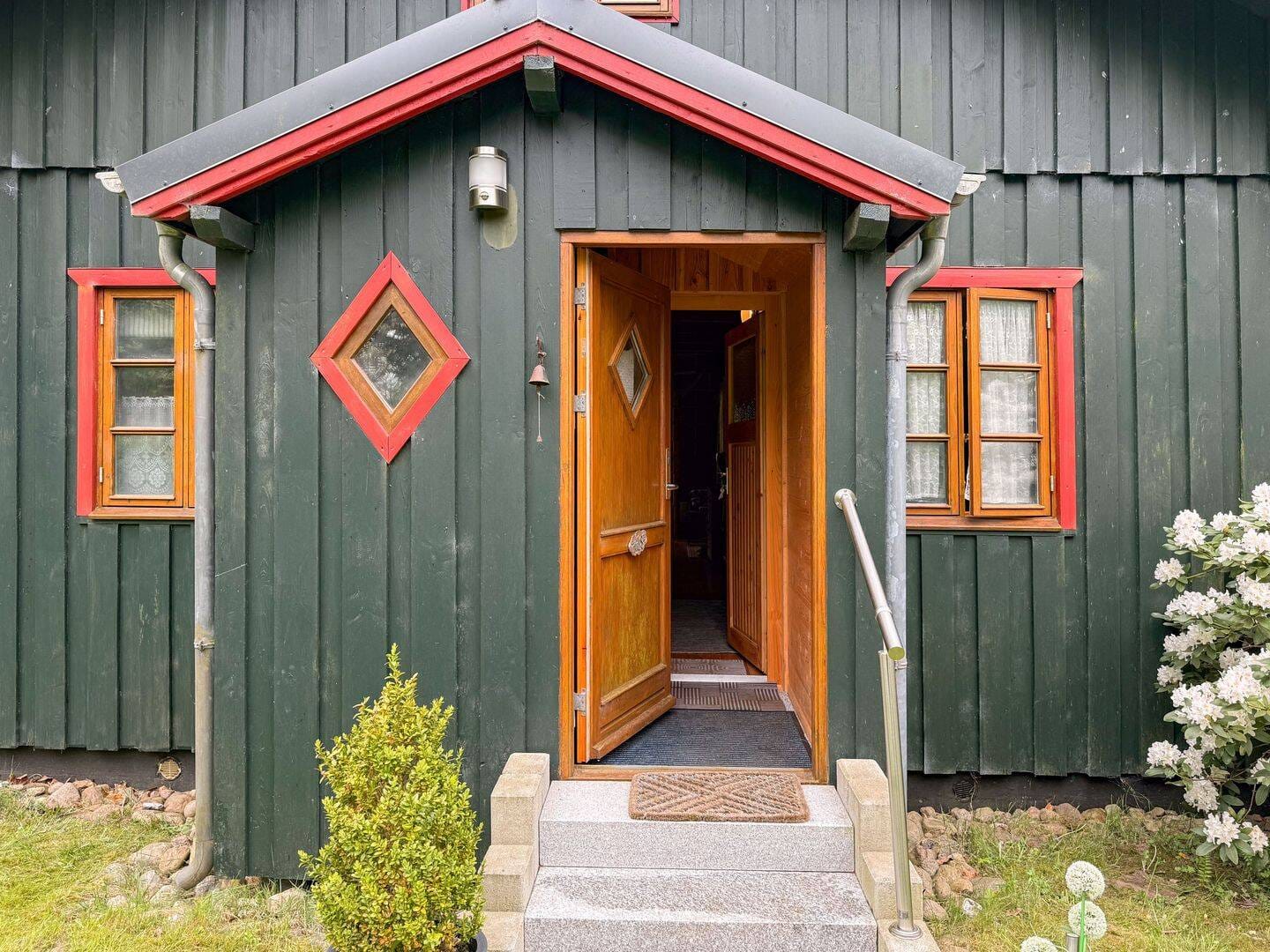 Immobilie in Dörpstedt - Klein, fein, mein - Ferien-Holzhaus zwischen den Meeren - Bild 2