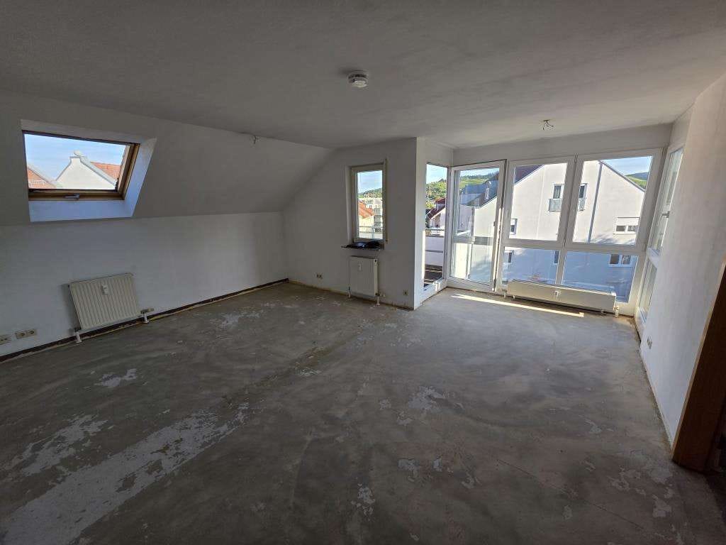 Immobilie in Winnenden - ***PROVISIONSFREI*** Winnenden – Lange Weiden –  Maisonette-Wohnung mit traumhafter Aussicht und Dac - Bild 3