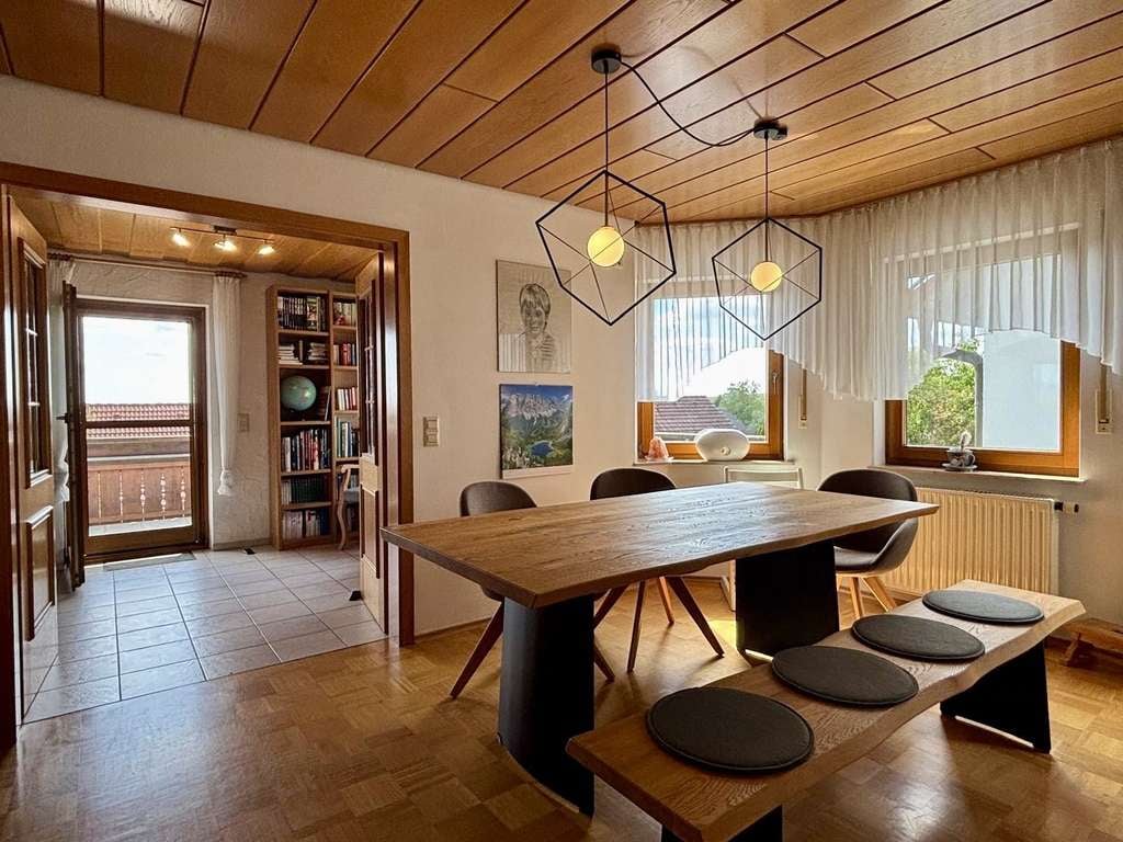 Immobilie in Satteldorf - Großzügiges Wohnhaus mit separatem Einliegerbereich. - Bild 4