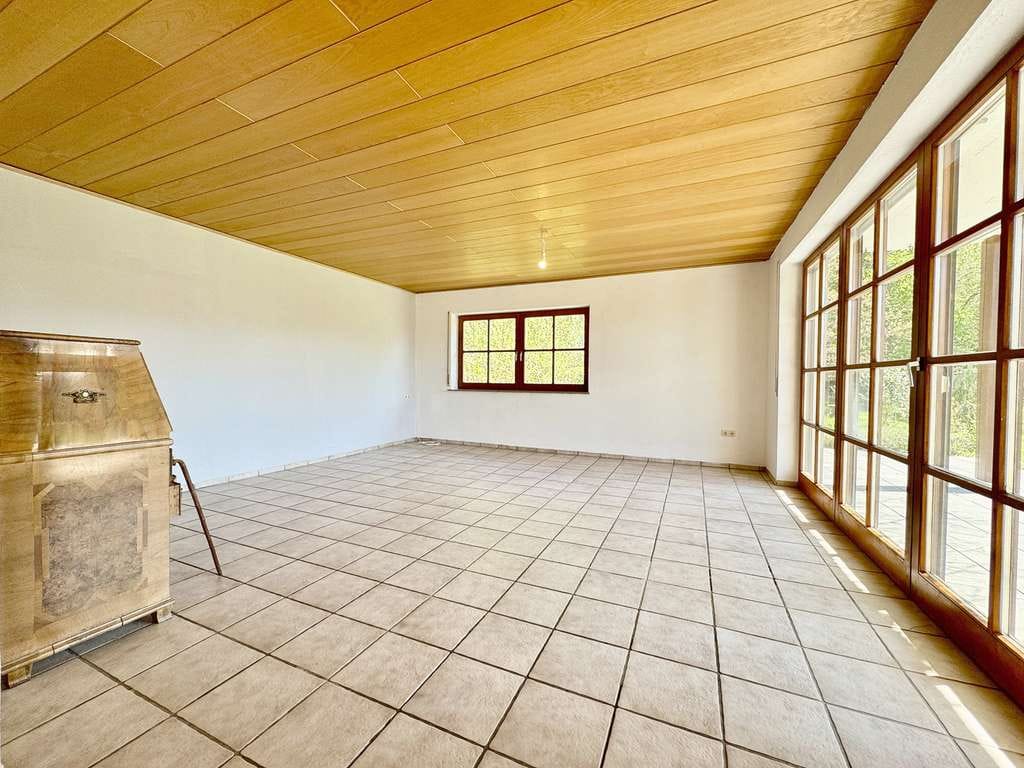 Immobilie in Weißenbrunn - Tolles Wohnhaus mit traumhaft großen Garten in Weißenbrunn OT - Bild 1