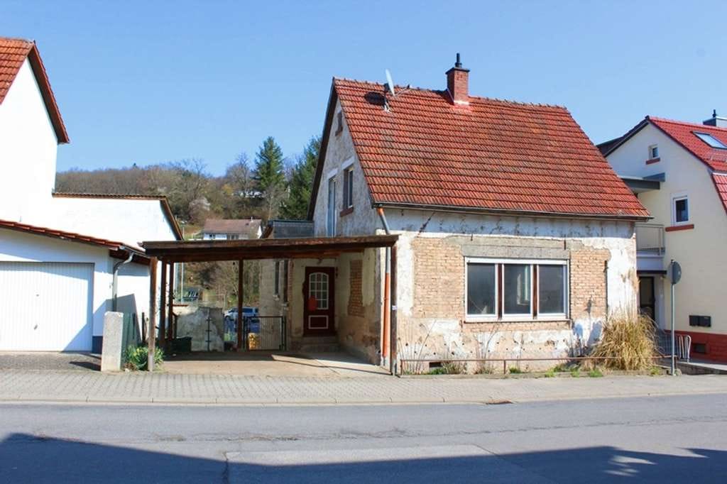 Immobilie in Wald-Michelbach - Ausbauhaus mit Garten in der Kerngemeinde - Bild 1