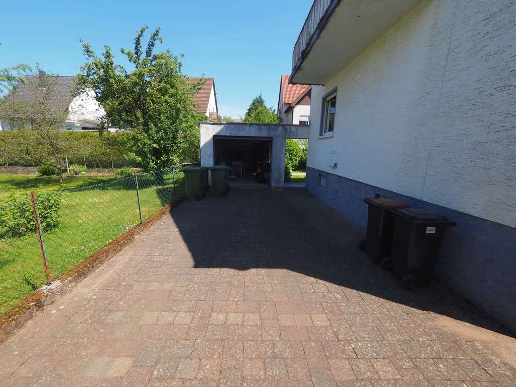 Immobilie in Zweibrücken - FREISTEHENDES EINFAMILIENHAUS MIT GARAGE UND GARTEN IN ZWEIBRÜCKEN-IXHEIM - Bild 3