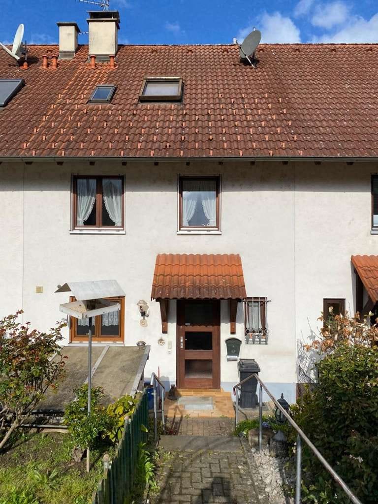 Immobilie in Rümmingen - ++NEU IM ANGEBOT++ Solides, gepflegtes Reihenhaus mit viel Platz in zentraler Lage von Rümmingen - Bild 1