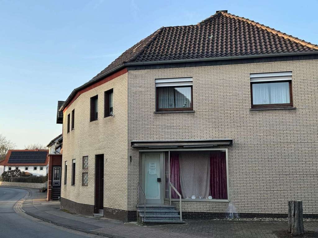 Immobilie in Salzhemmendorf - Raum für Familie & Selbstständigkeit  - vielseitige Immobilie - Bild 0