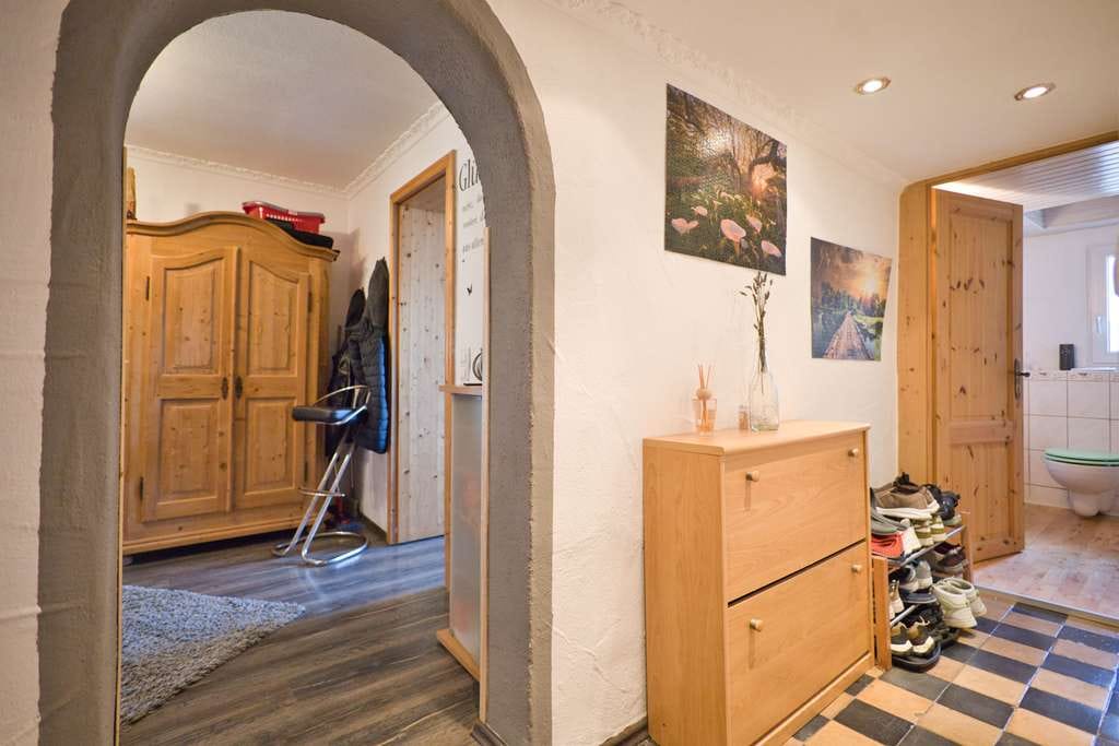 Immobilie in Neukirch - Großzügig und gepflegt – vermietete Wohnung in zentraler Lage von Neukirch! - Bild 1