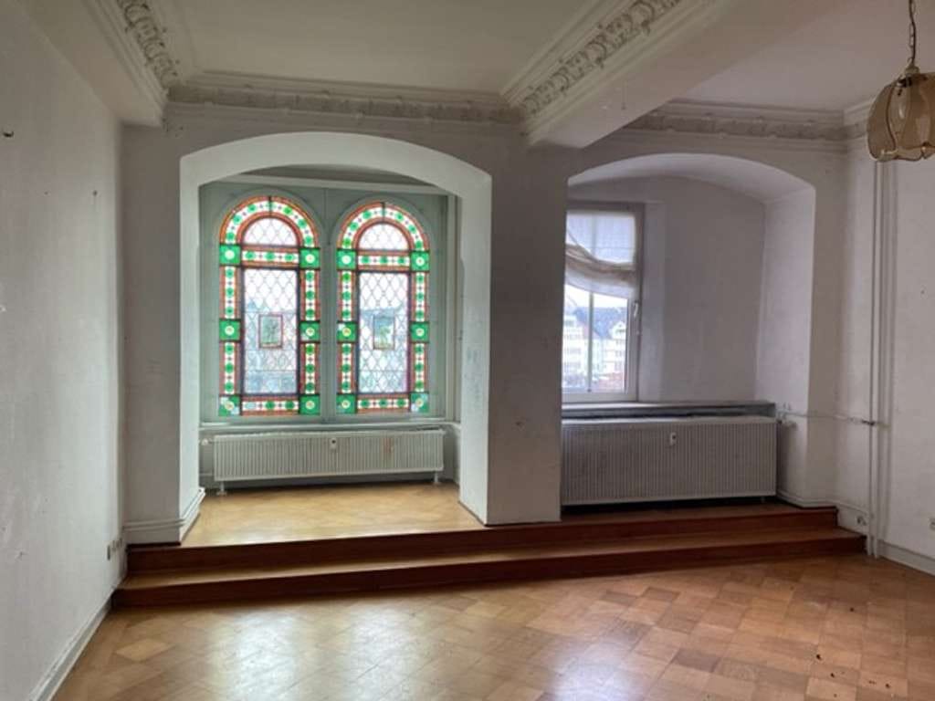 Immobilie in Bad Hersfeld - Exklusive Altbauwohnung in historischer Umgebung – ein Stück Bad Hersfelder Geschichte - - Bild 0