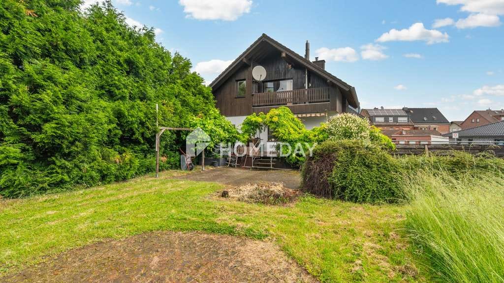 Immobilie in Langerwehe - Wohnen und Arbeiten im Einklang: Gewerbe- und Wohnanwesen mit Sauna, Wallbox, Garage und vielem mehr - Bild 1