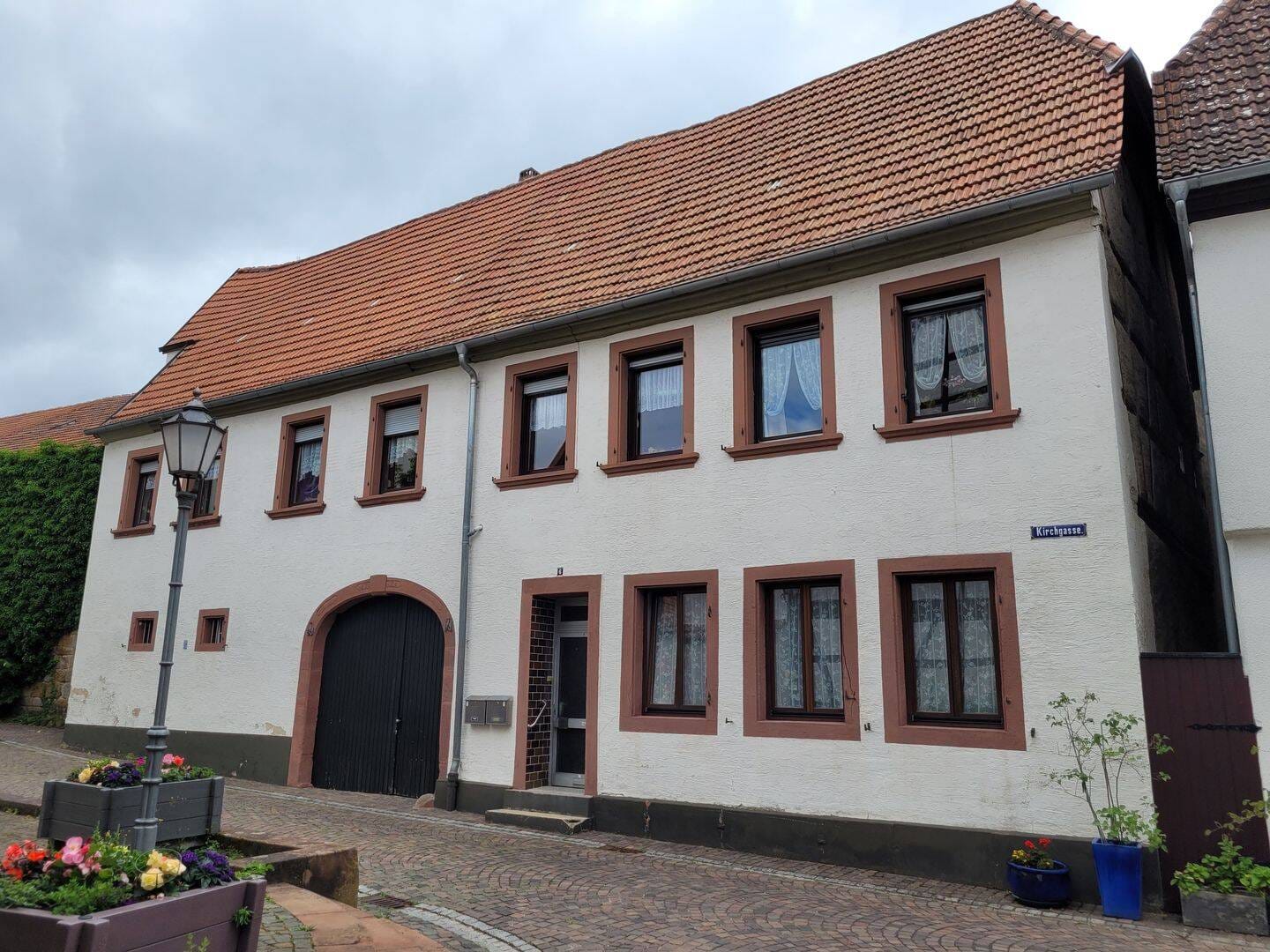 Immobilie in Bad Bergzabern - Geräumiges Familiendomizil mit Balkon in Bad Bergzabern - Bild 0