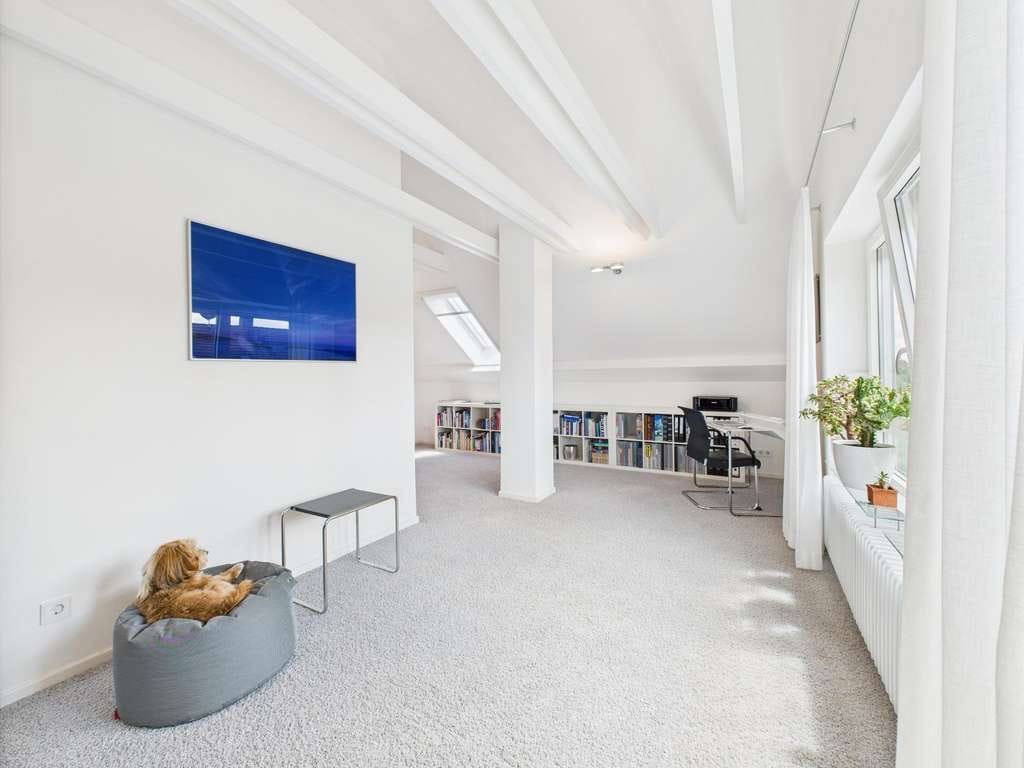 Immobilie in Kirchheim bei München - Raum für Leben auf höchstem Niveau - außergewöhnliche Maisonette mit Charakter - Bild 0
