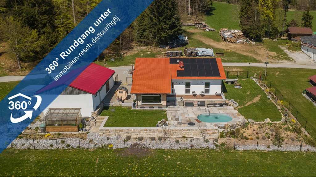 Immobilie in Wegscheid - Wegscheid:
Wohnen mit Panorama: Moderner Bungalow mit Pool, Sauna & traumhaftem Alpenblick - Bild 0